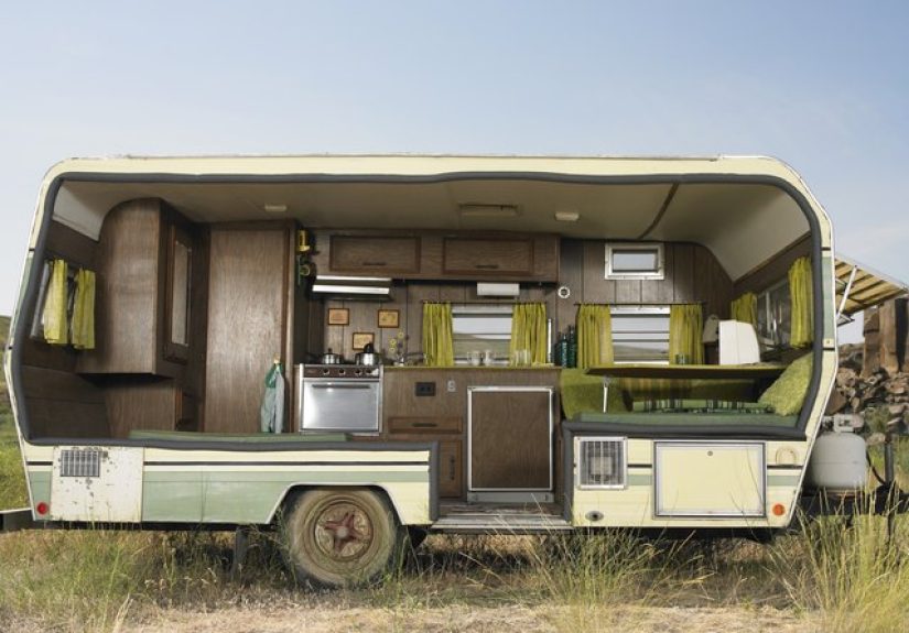 How to Replace Mobile Home Paneling With Drywall