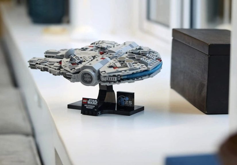 Lego’s New Millennium Falcon Is the Most Affordable Version of the Ship Yet