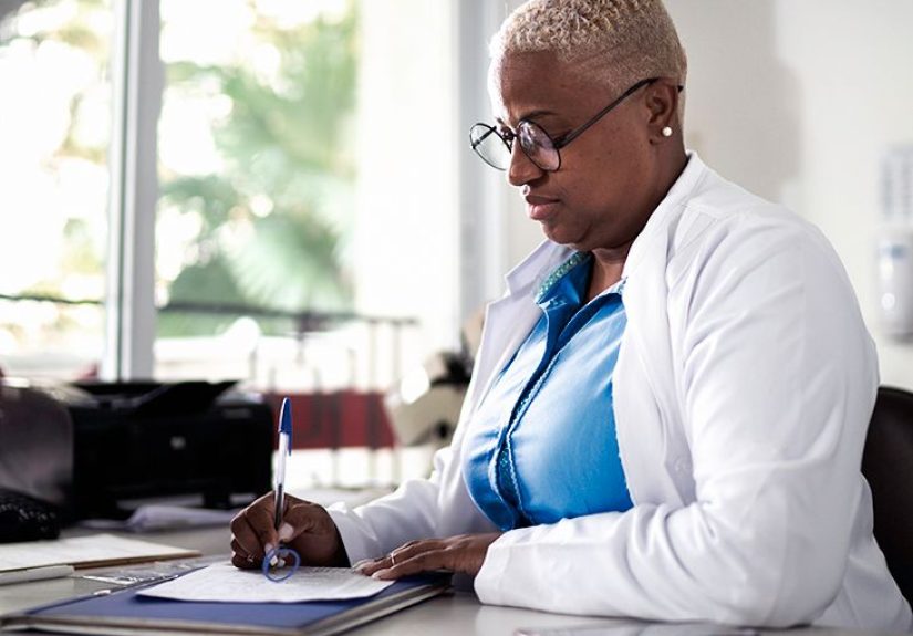 Prednisone for asthma: Use, side effects, and alternatives