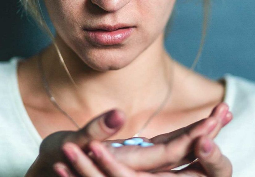 Acetaminophen Overdose: Symptoms, Treatment and More