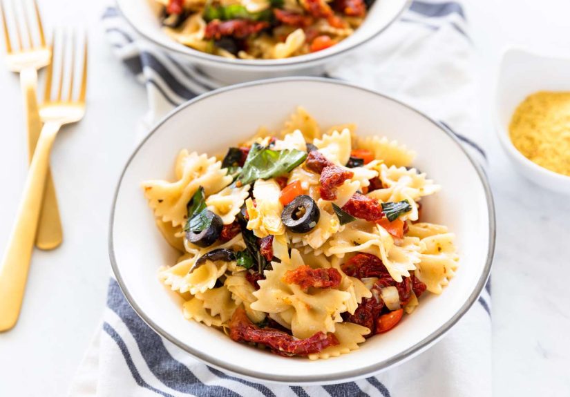 Artichoke and Sun-Dried Tomato Pasta Recipe