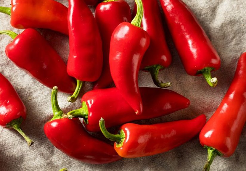 Chili Peppers 101: Nutrition Facts and Health Effects