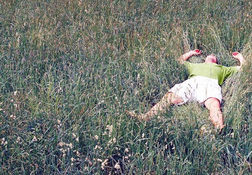 Dizziness when lying down: Why does it happen?
