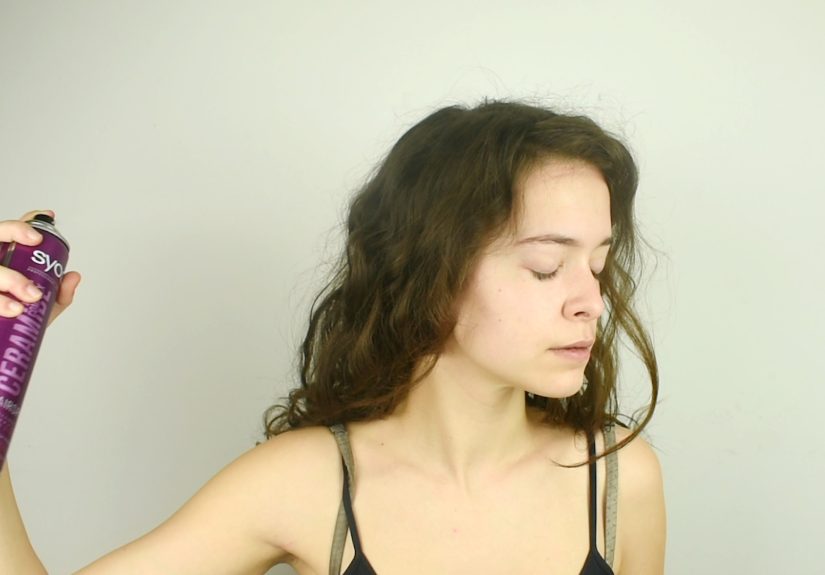How to Curl Hair with Bobby Pins: 13 Steps