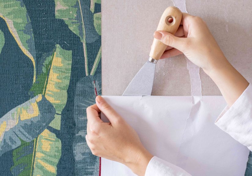 How to Remove Wallpaper From Plaster Walls