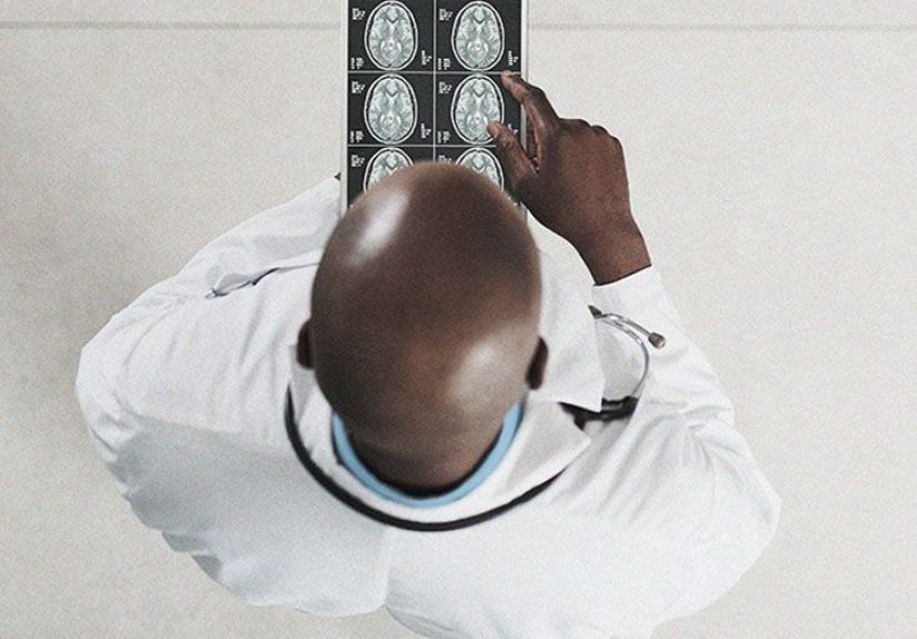Late onset multiple sclerosis (MS): Symptoms and more