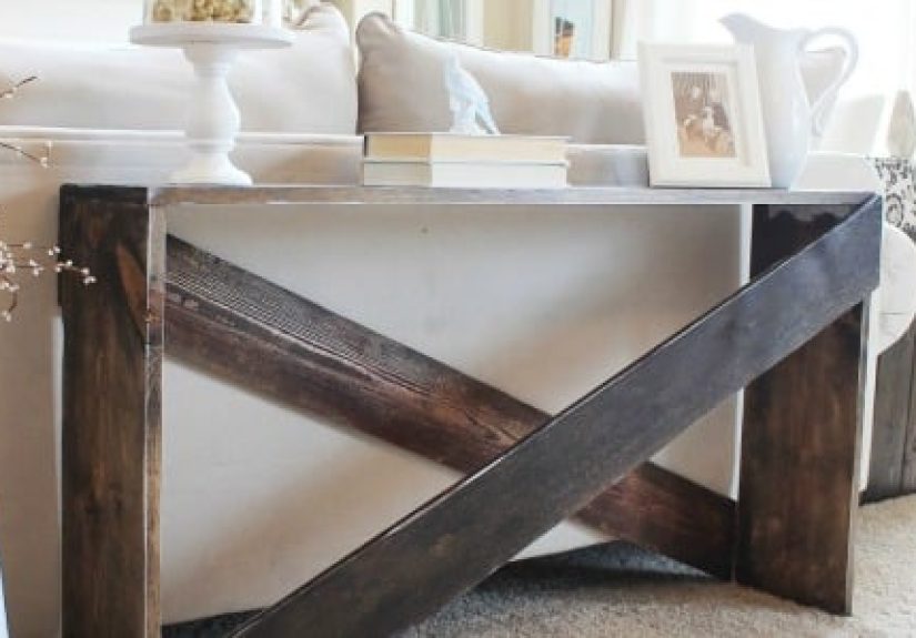 Stylish and Simple DIY Sofa Table
