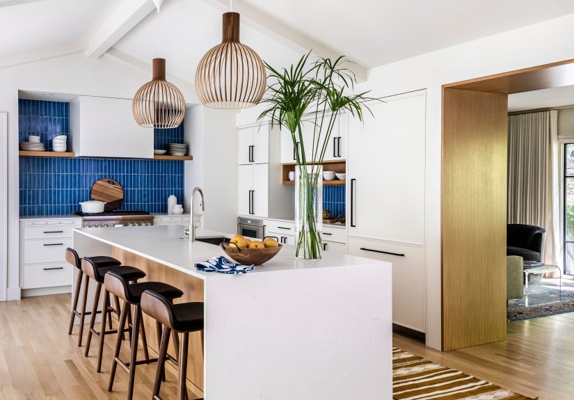 The Jellyfish Decor Trend Puts a Neon Spin on Our Favorite Mushroom Silhouettes