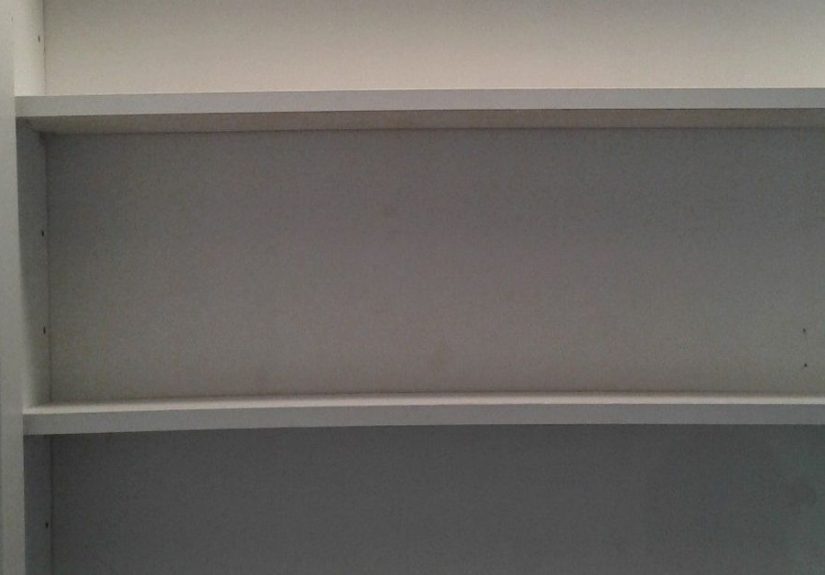 $2 Medicine Cabinet Makeover