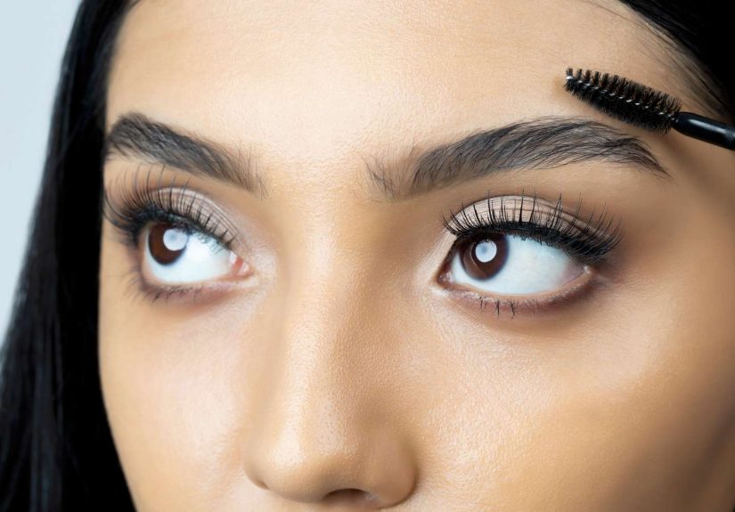6 Brow Mistakes That Are Aging You, According to Experts