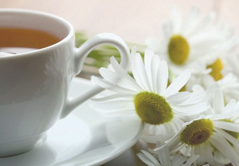 Chamomile Tea While Pregnant: Is It Safe to Drink?