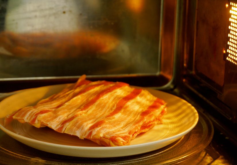How to Cook Frozen Bacon: 8 Steps