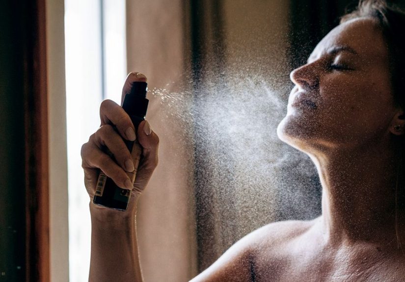 Hypochlorous Acid for Skin: Possible Benefits and Risks