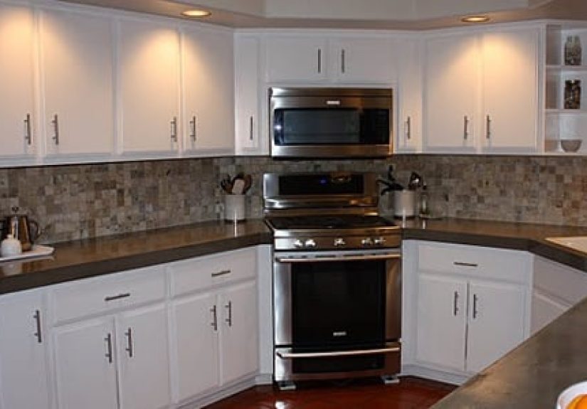 Quick Install of Concrete Countertops! Kitchen Remodel!