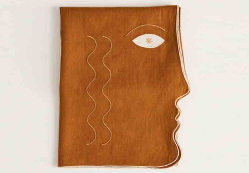 Tête à Tête Tablecloth