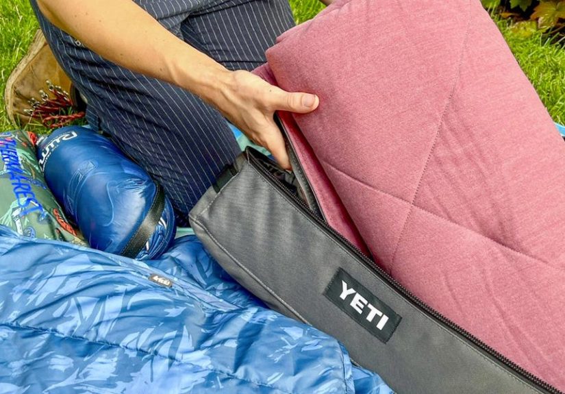 The 10 Best Camping Blankets in 2023 - Down and Synthetic Outdoor Blankets