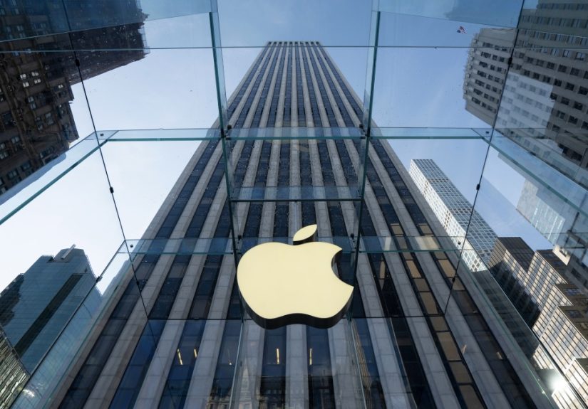 Would You Buy an iPhone With No Real Buttons?