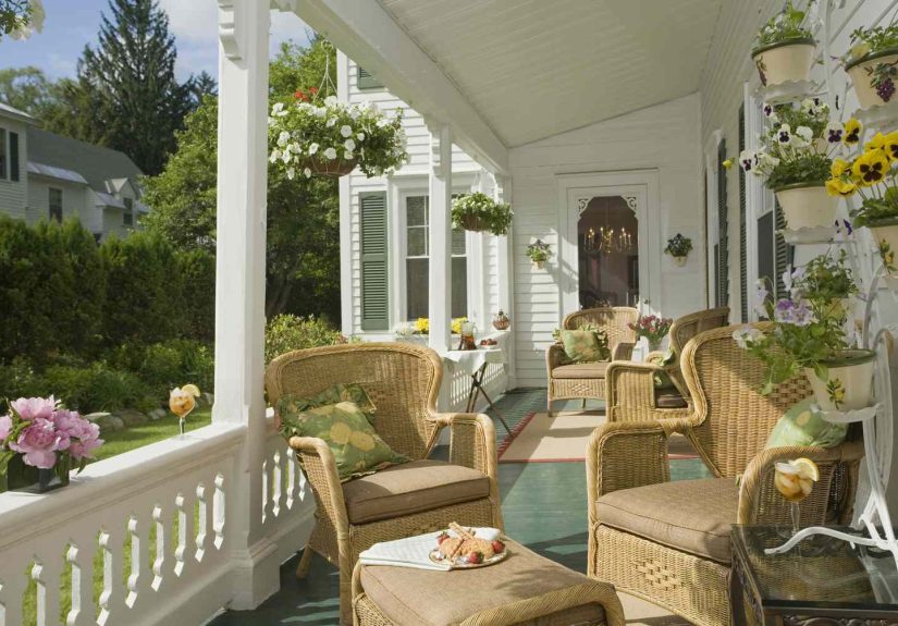 7 Things to Declutter From Your Porch