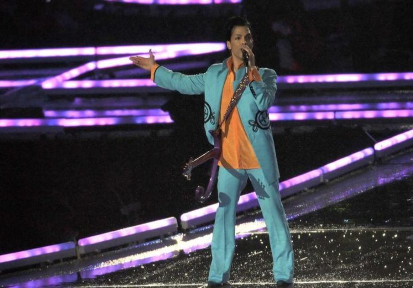 Super Bowl Halftime Show: Video List of Super Bowl Half Time Artists