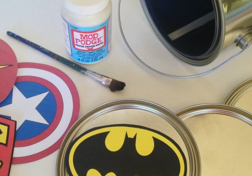 Superhero Wall Decor Using Paint Can Lids